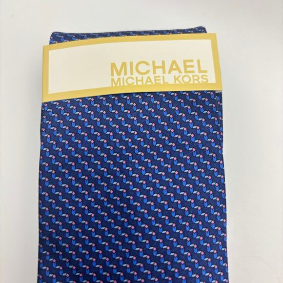 NWT Michael Kors Blue Pattern 100% Silk Tie - Picture 2 of 5